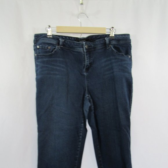 TORRID DENIM - Women's Plus size 18, Cropped Leg, Mid-Rise, Stretch, Blue Jeans - Picture 3 of 8